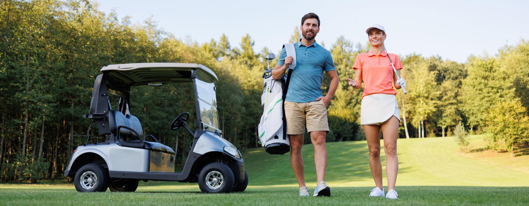 Lifestyle of fabulous couple living at the Links on PGA Parkway apartment homes in Frisco, Texas enjoying golf nearby